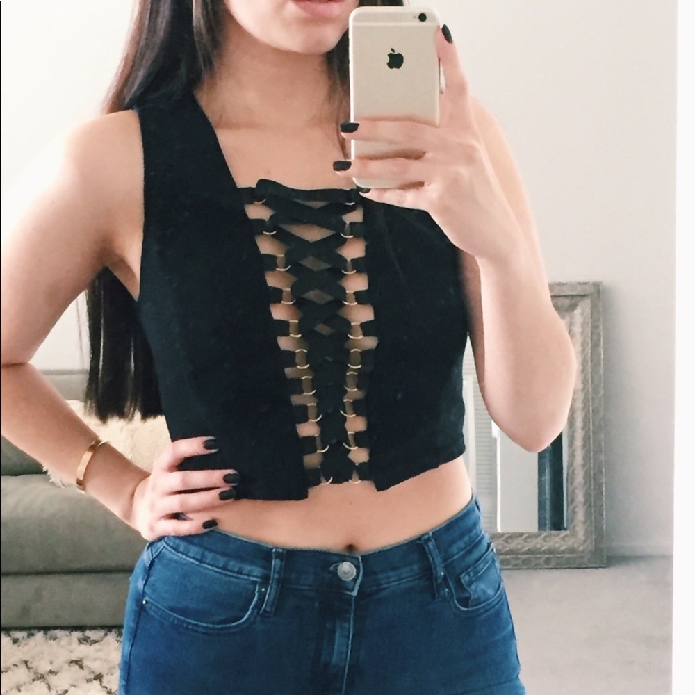 Lace-up Crop Top F21